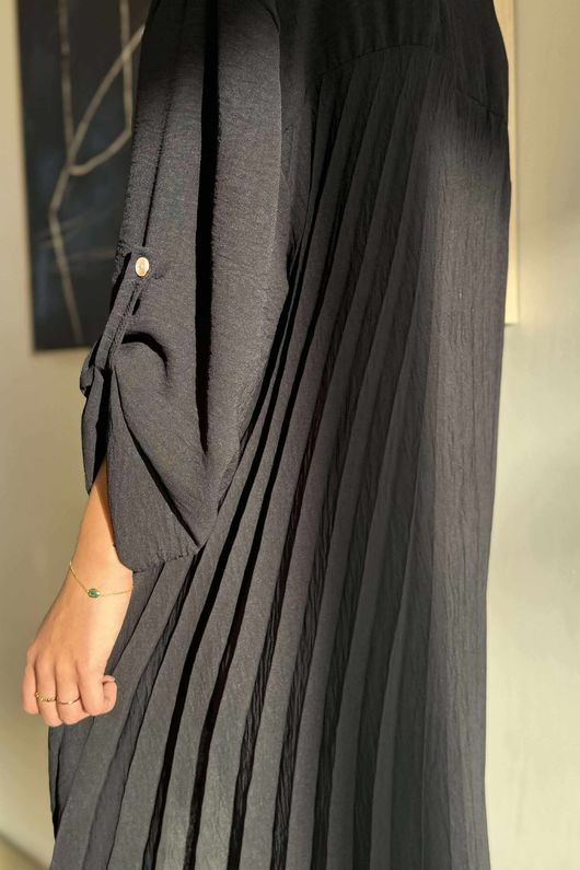 Suki Pleat Back Blouse Black /20=